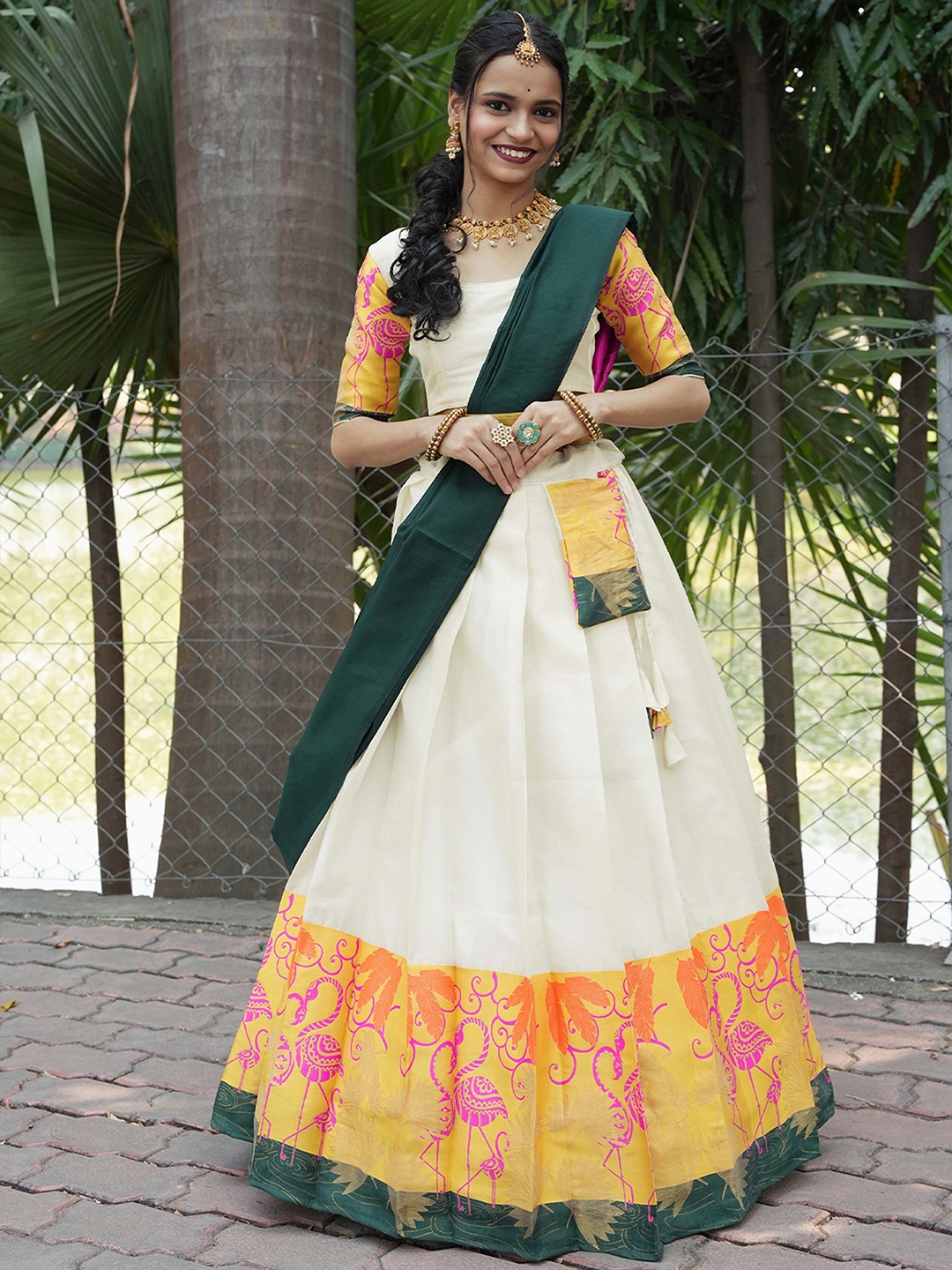 

Fabcartz Woven Design Semi-Stitched Lehenga & Unstitched Blouse With Dupatta, White