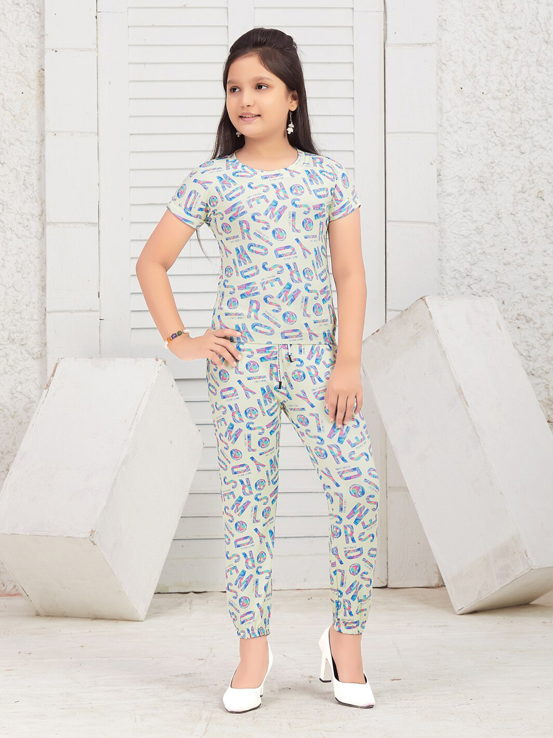 

BAESD Girls Printed T-shirt With Leggings, Lime green