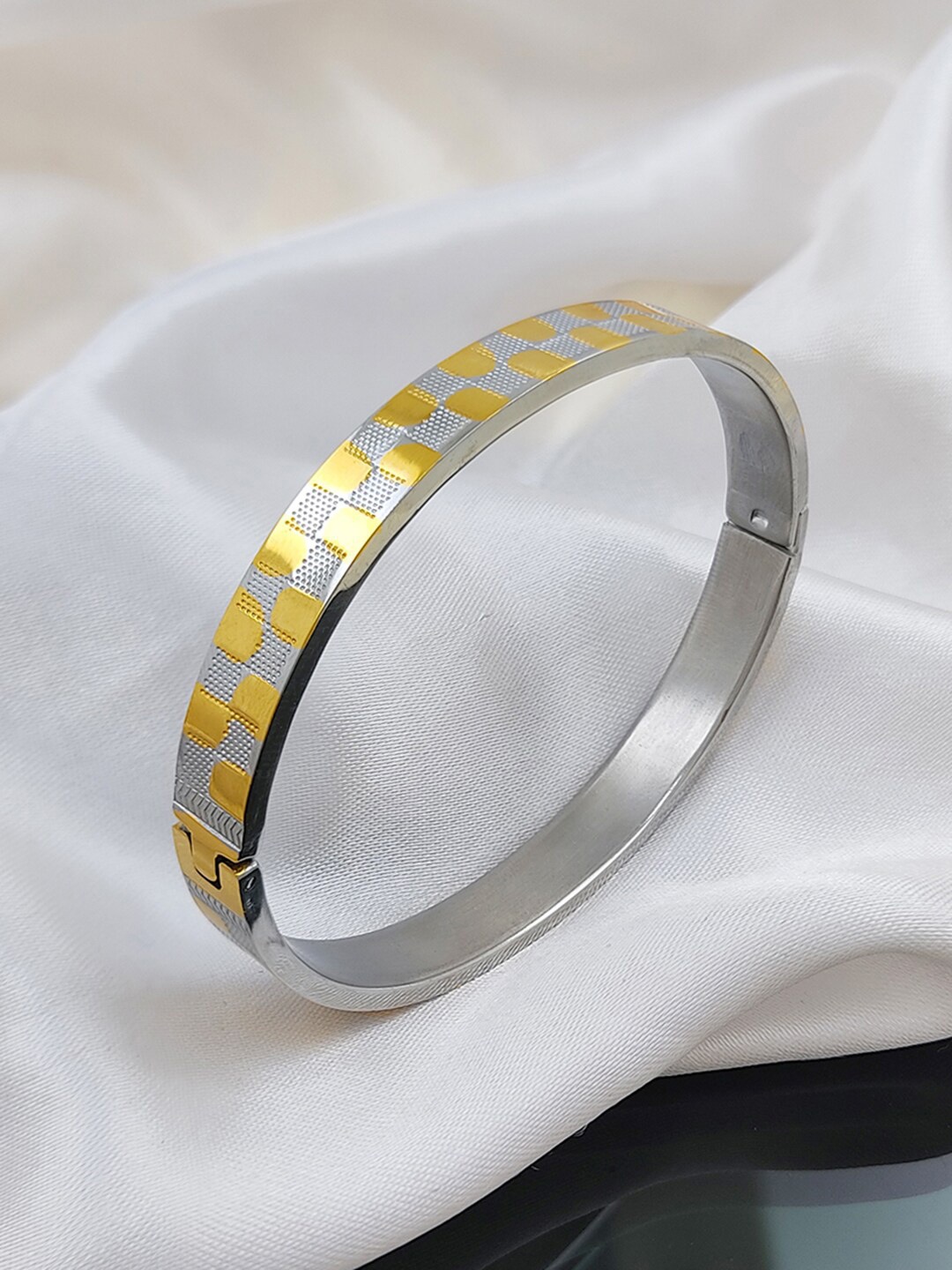 

Saizen Men Silver Plated Stainless Steel Kada Bracelet