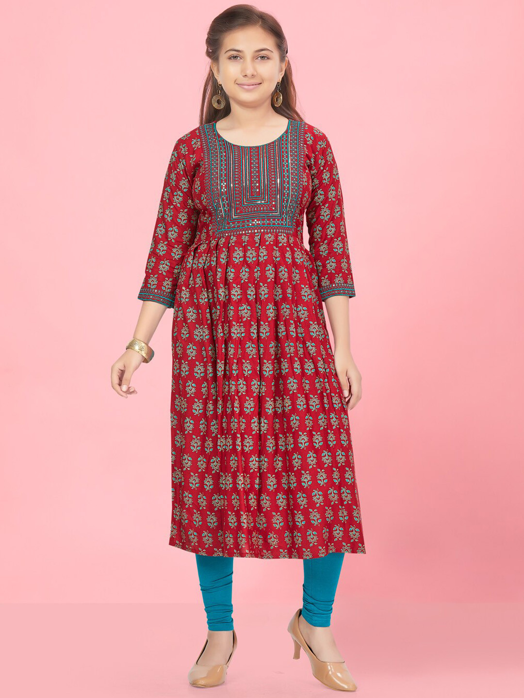 

BAESD Girls Cotton Ethnic Motifs Regular Sleeves Sequinned Kurta, Maroon
