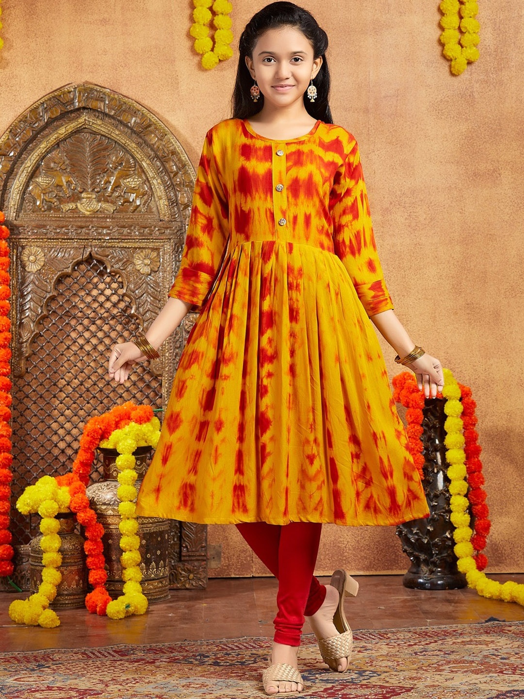 

BAESD Girls Abstract Printed Cotton Round Neck Anarkali Kurta, Yellow