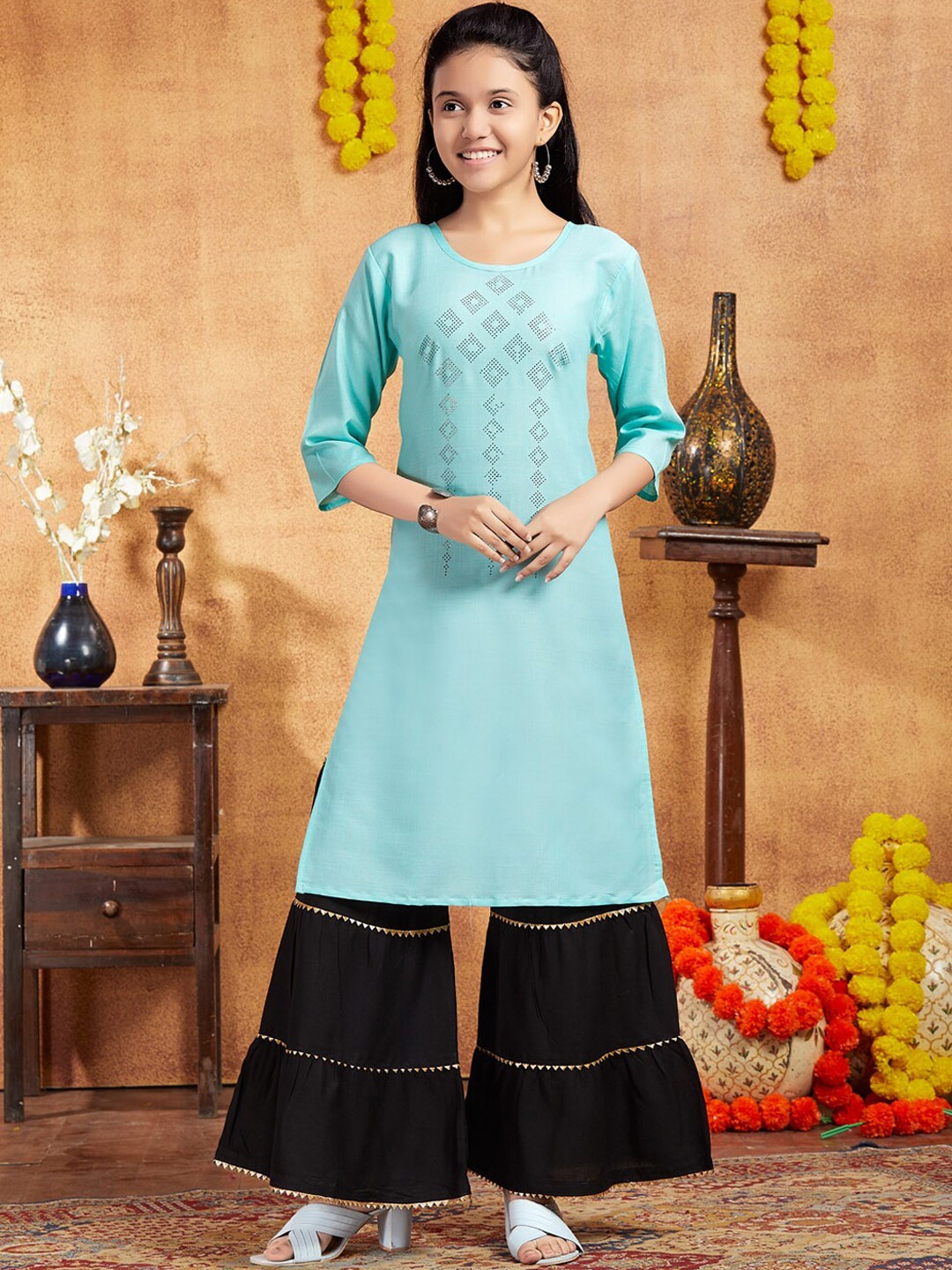 

BAESD Girls Floral Printed Cotton Straight A-Line Round Neck Kurta, Sea green
