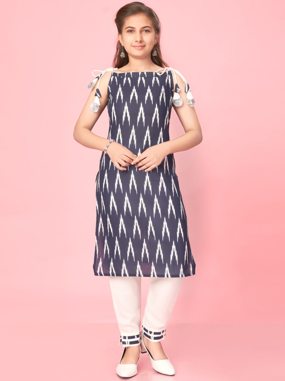 

BAESD Girls Shoulder Strap Cotton Thread Work Kurta, Navy blue