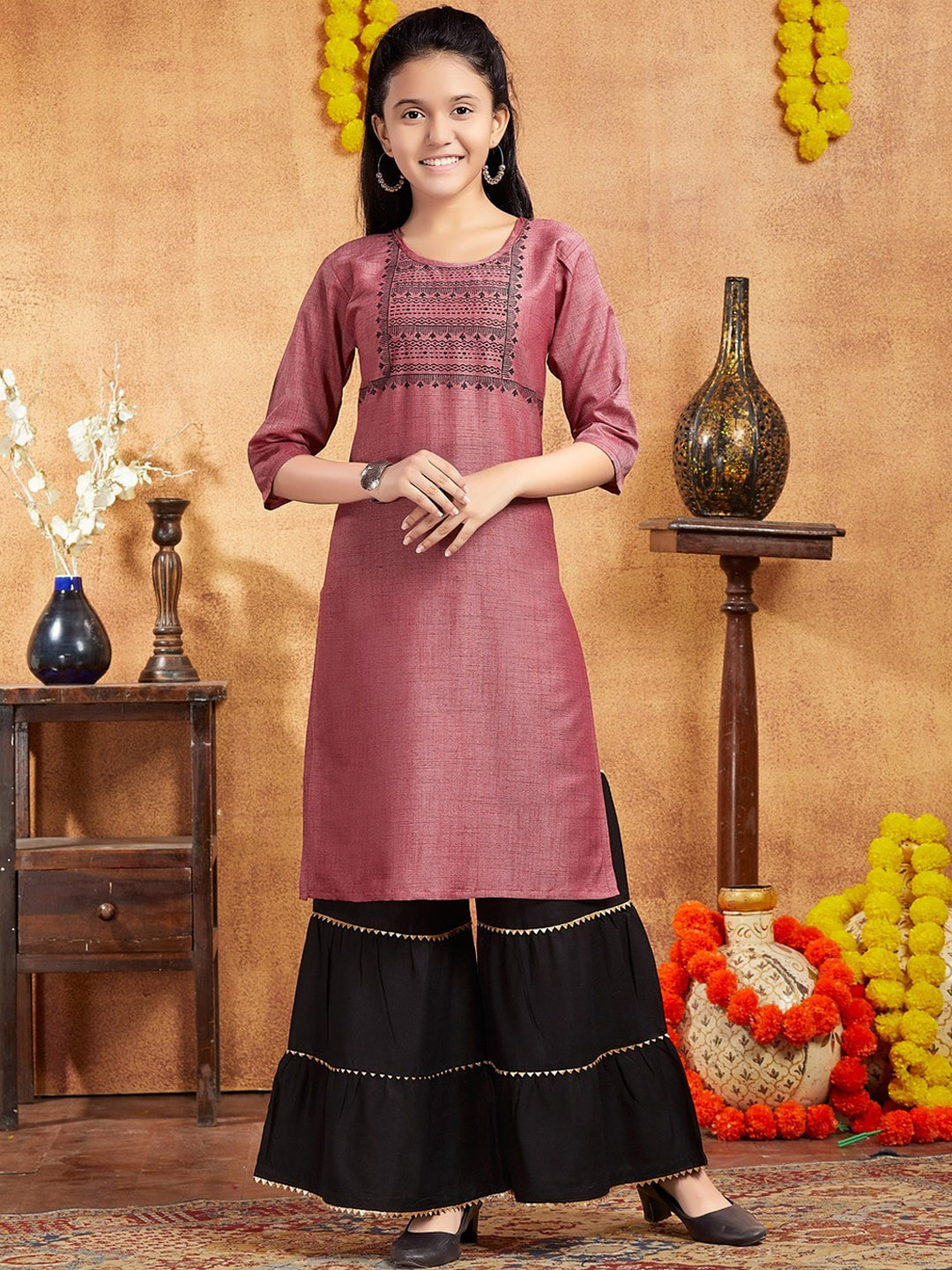 

BAESD Girls Ethnic Motifs Round Neck Cotton Regular Sleeves Kurta, Maroon