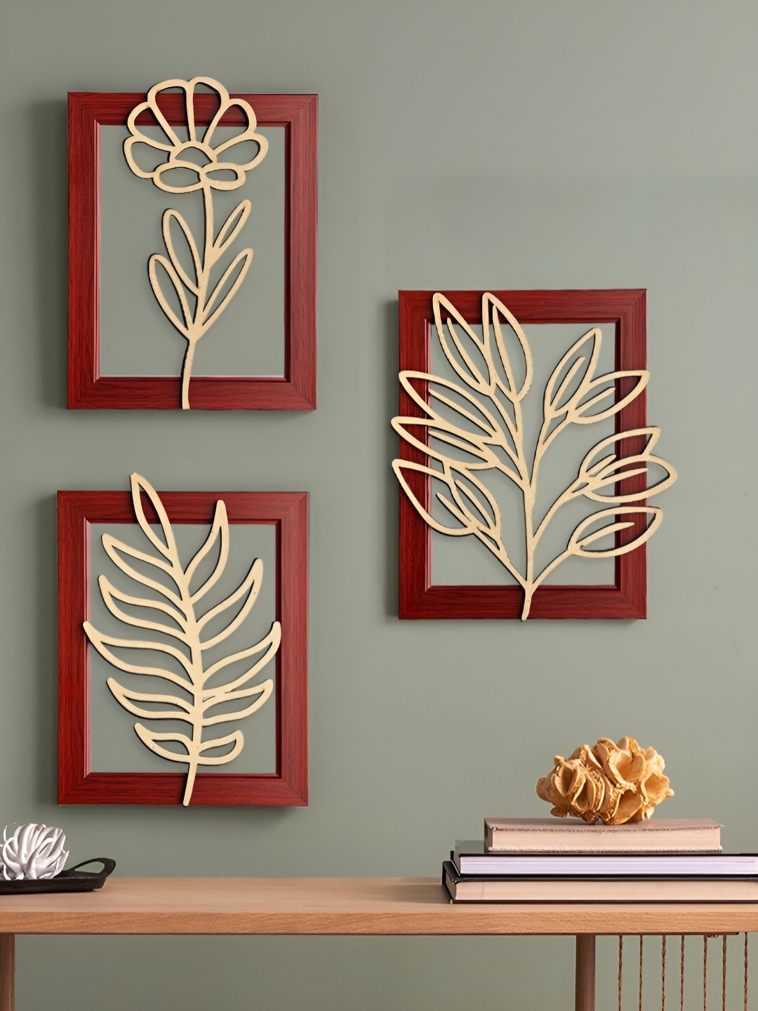 

Art Street Gold-Toned 3 Piece Synthetic Wooden Floral and Botanical Wall Hangings