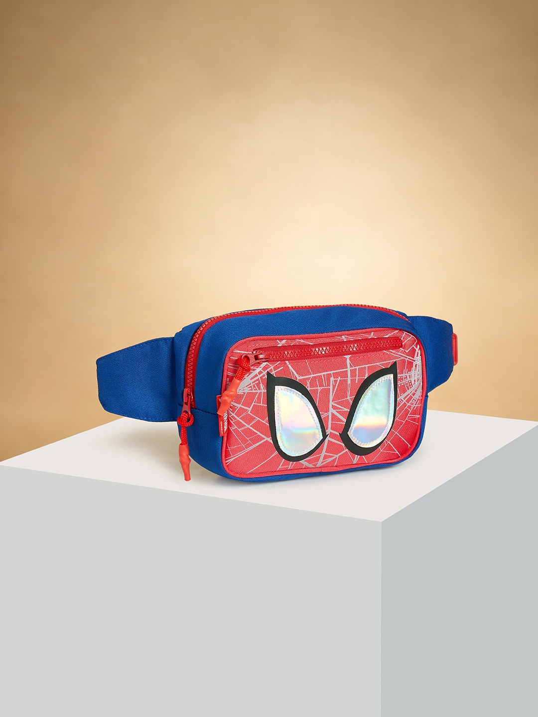 

Pantaloons Junior Boys Spider-Man Printed Waist Pouch, Red