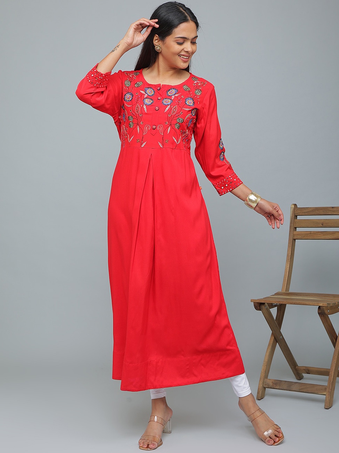 

Alena Embroidered Cotton Flared Sleeves Pleated Thread Work Anarkali Kurta, Red