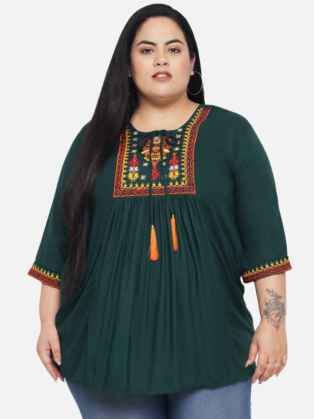

Indietoga Plus Size Tie-Up Neck Embroidered Top, Green