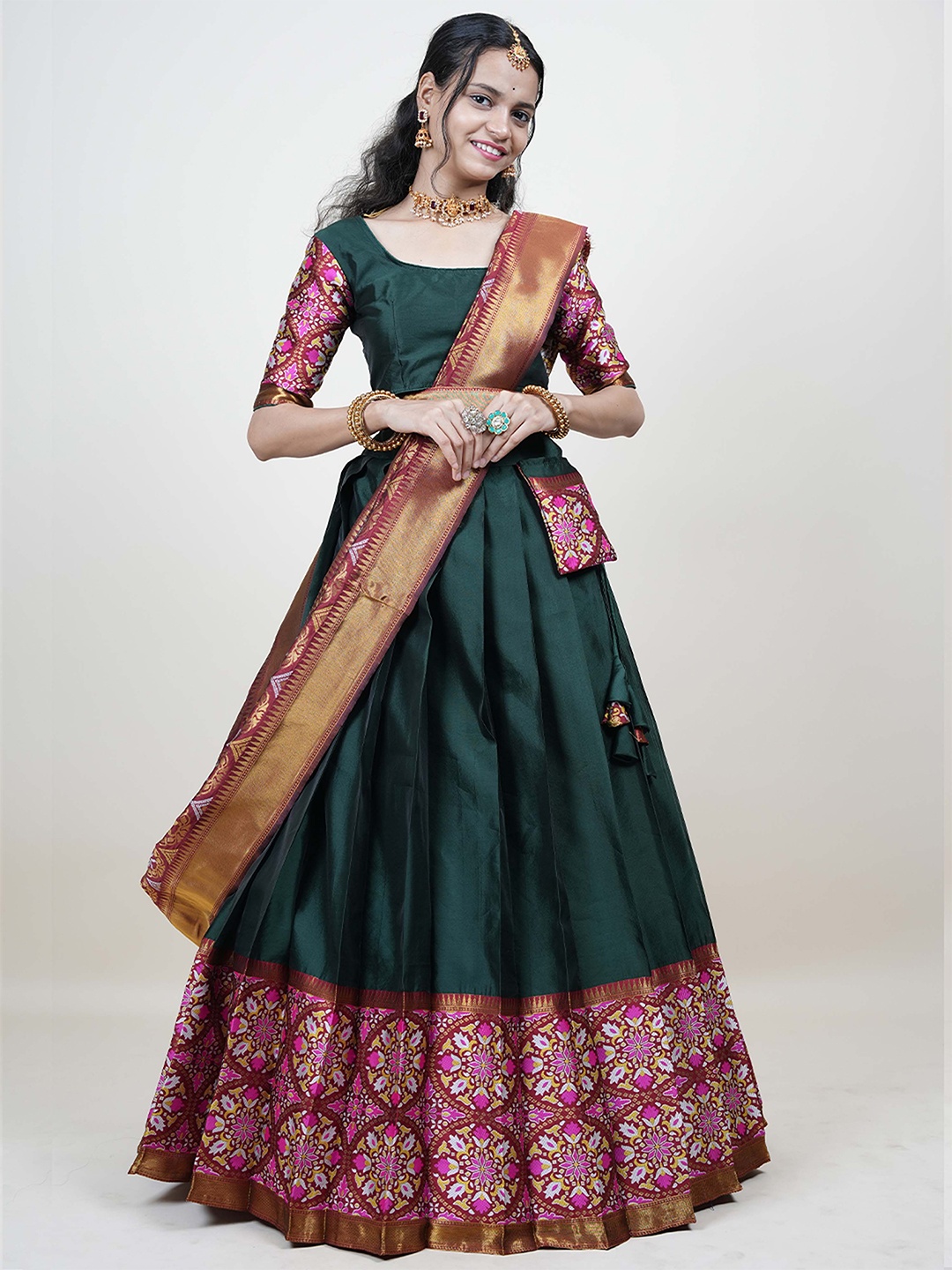 

Fabcartz Woven Design Semi-Stitched Lehenga & Unstitched Blouse With Dupatta, Green