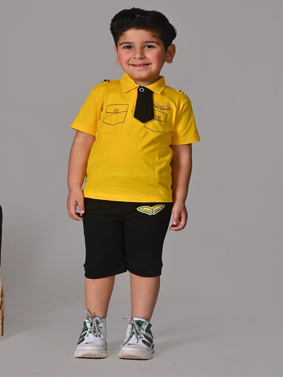 

BAESD Boys Printed T-shirt with Capris, Yellow