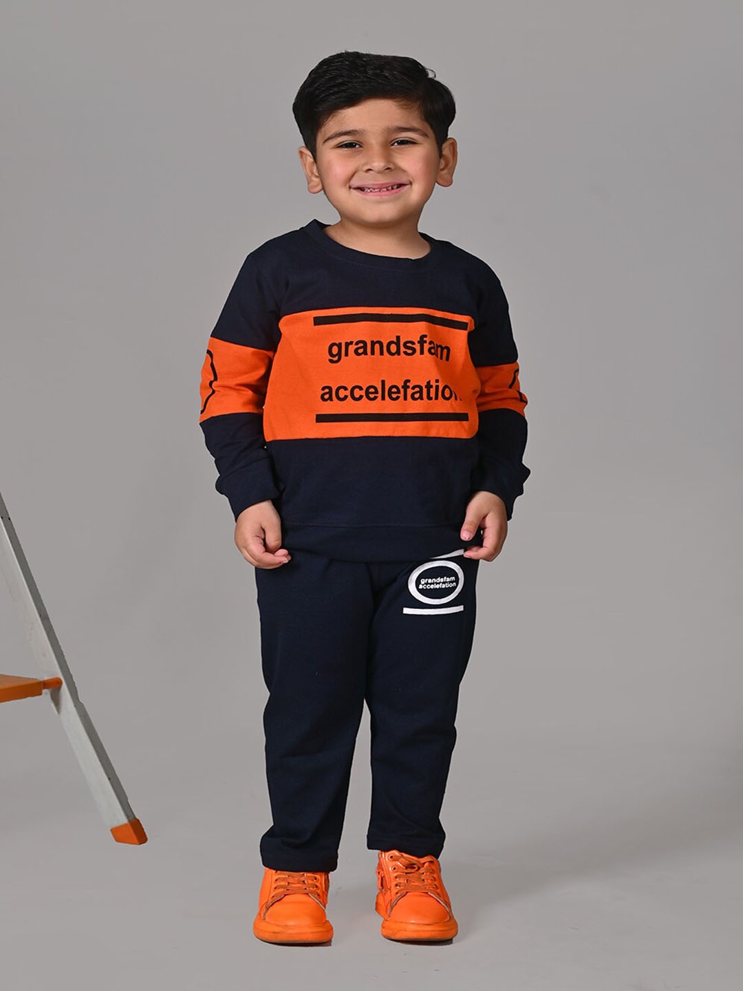 

BAESD Boys Typography Printed Pure Cotton T-shirt with Trousers, Blue