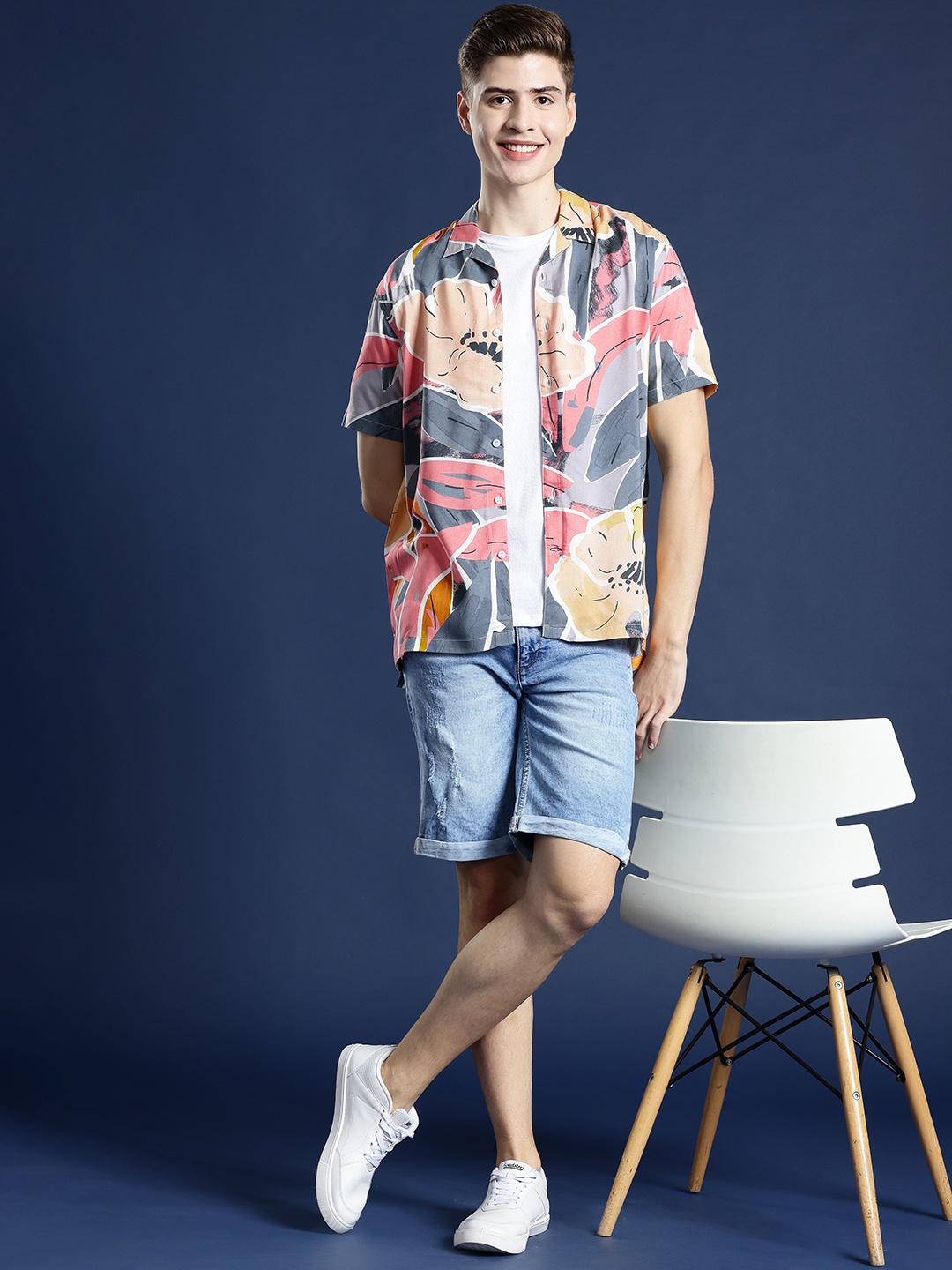 

Mast & Harbour Men Abstract Printed Casual Shirt, Multi