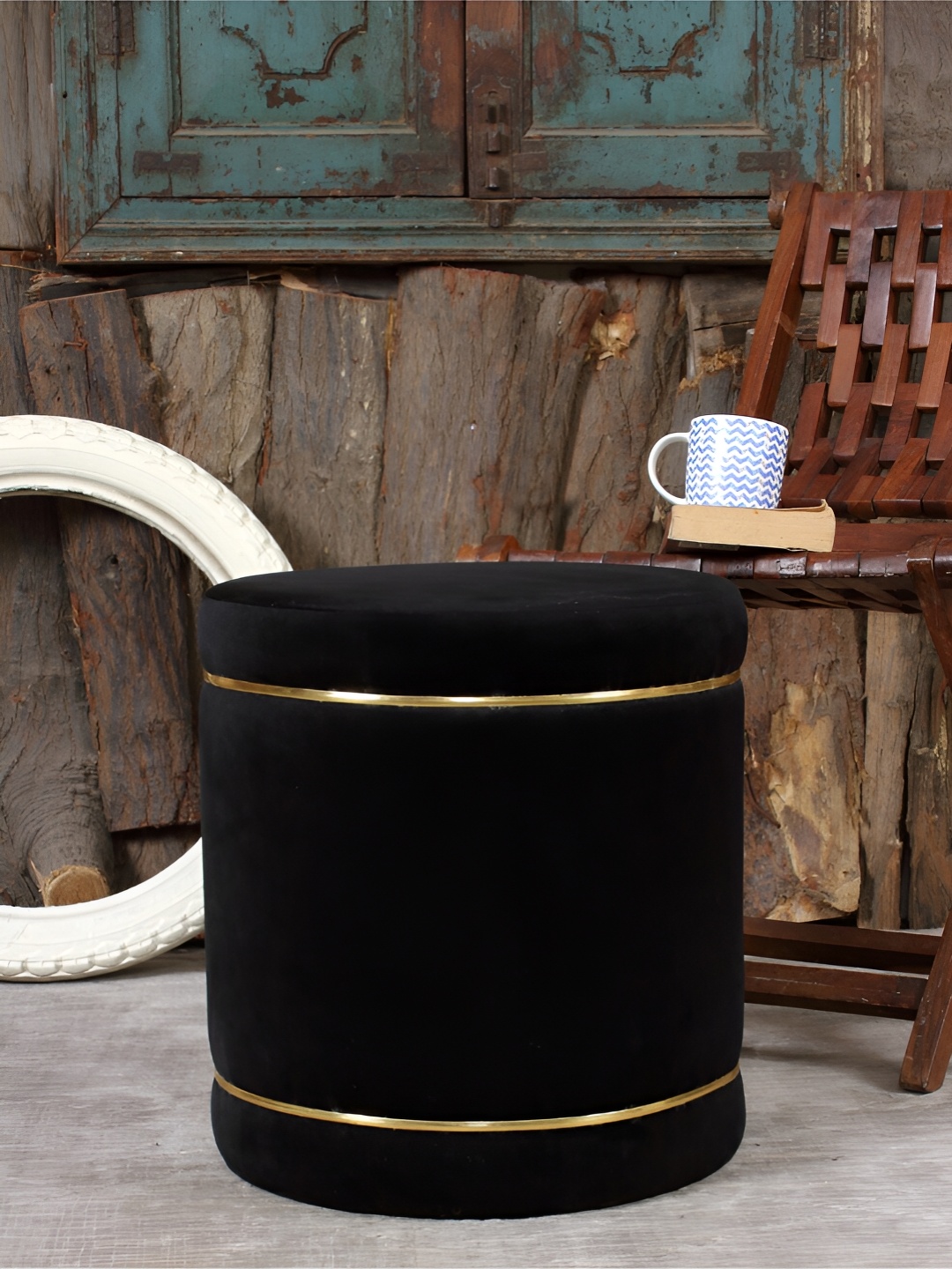 

Shadowkart Black Velvet & Wooden Round Ottoman