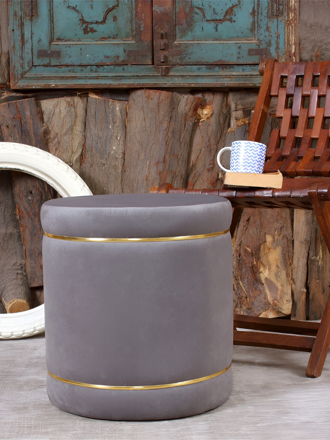 

Shadowkart Grey Velvet & Wooden Round Ottoman
