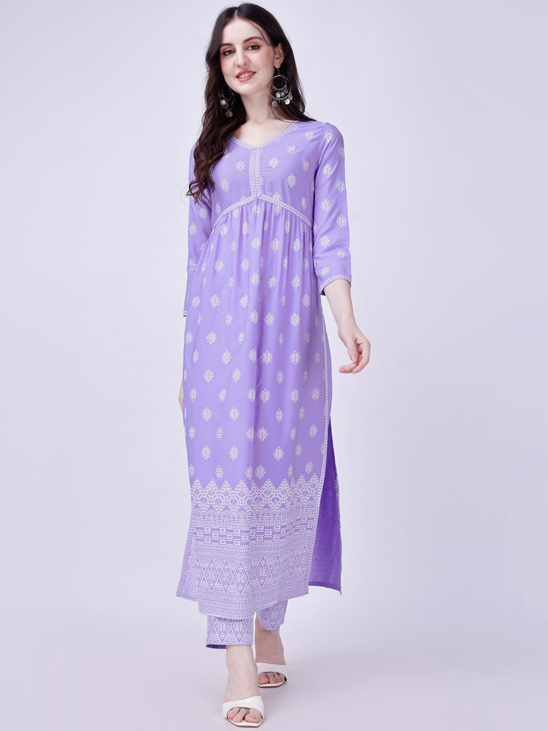 

FAB GALAXY Ethnic Motif Printed Straight Kurta with Palazzos, Purple