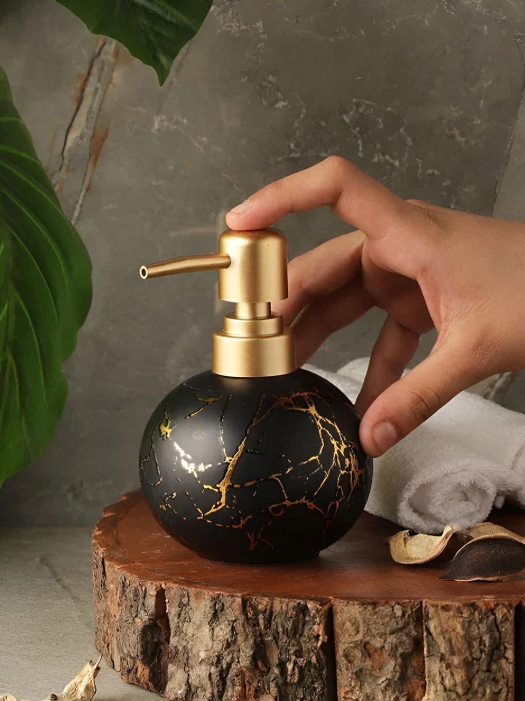 

THEDECORKART Black & Yellow Ceramic Soap Dispenser