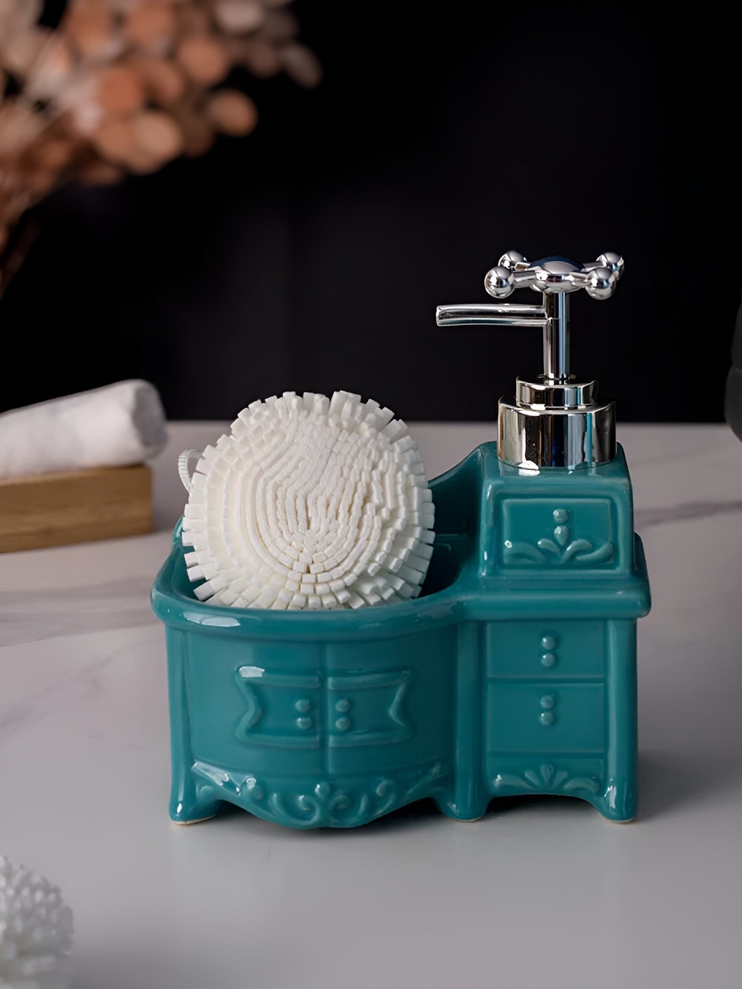 

THEDECORKART Green & Silver-Toned Textured Bath Accessories