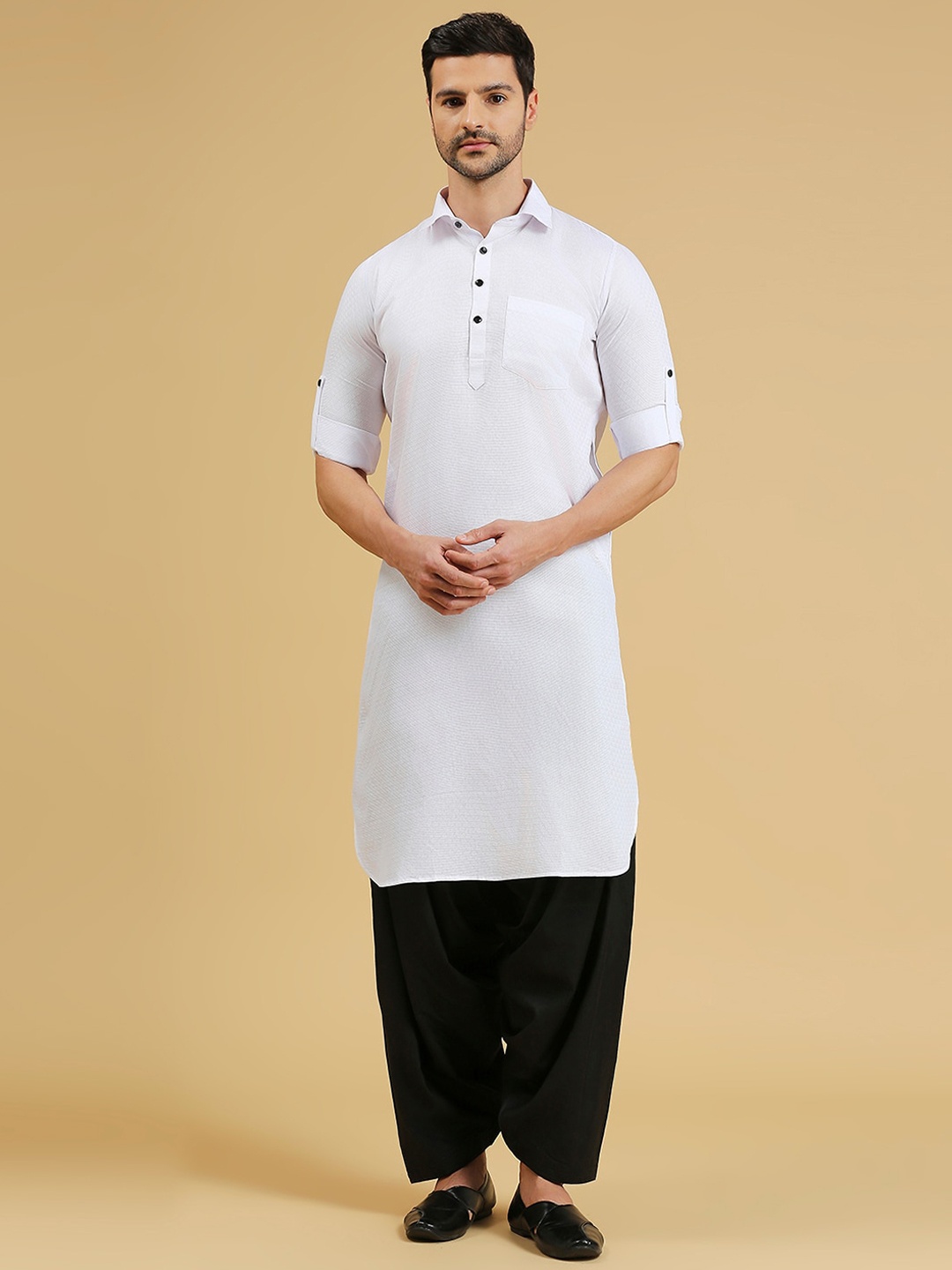 

RAJUBHAI HARGOVINDAS Geometric Woven Design Roll-Up Sleeves Pure Cotton Kurta With Salwar, White