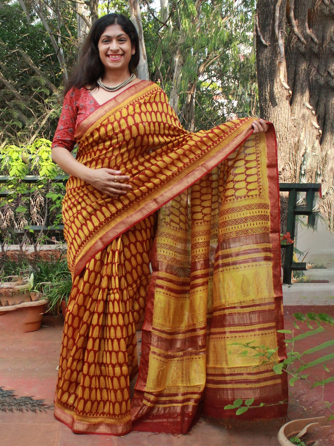 

Weaves of Tradition Ethnic Motifs Silk Cotton Bagh Saree, Maroon