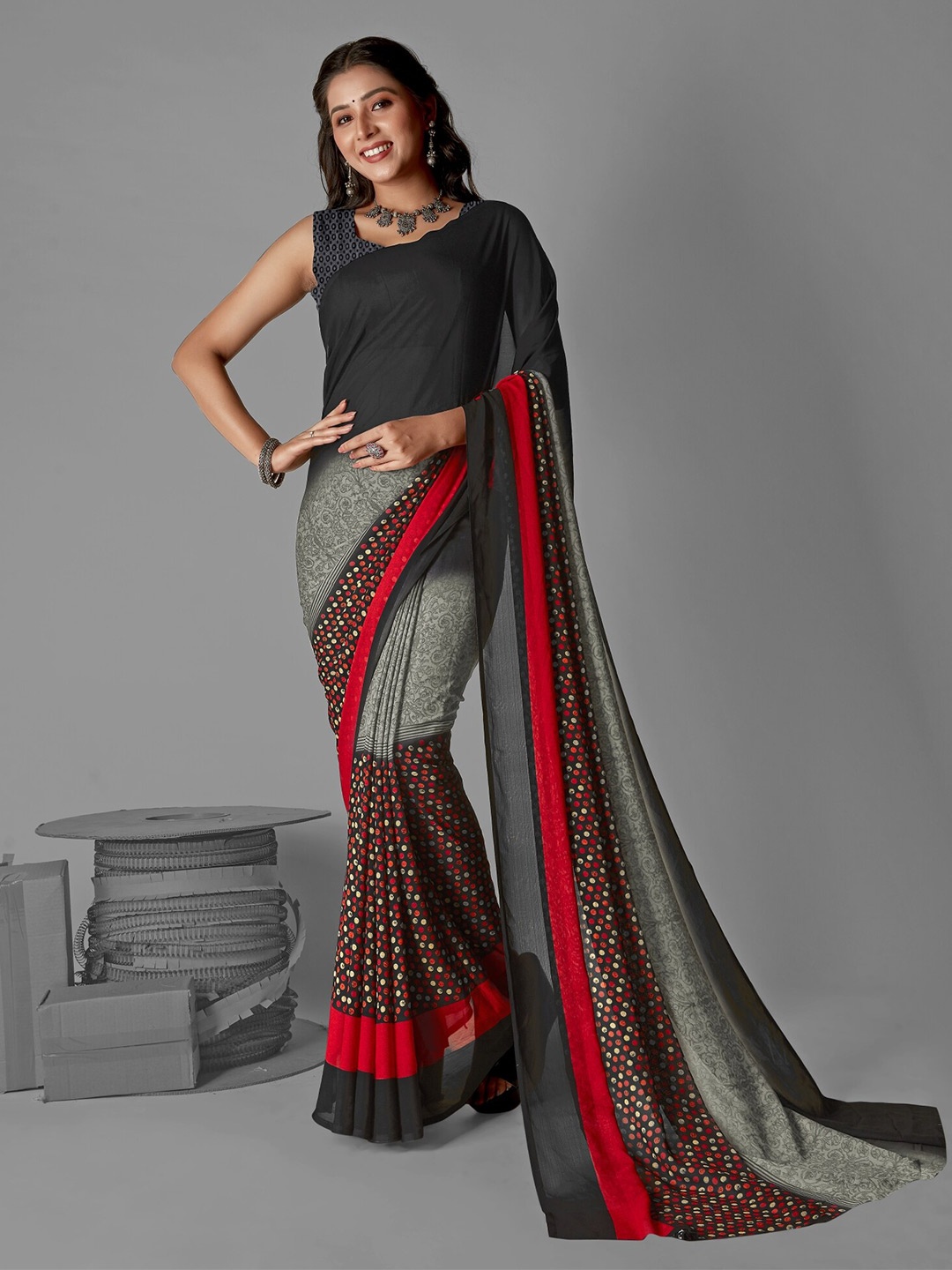 

ANAND SAREES Geometric Printed Saree, Black