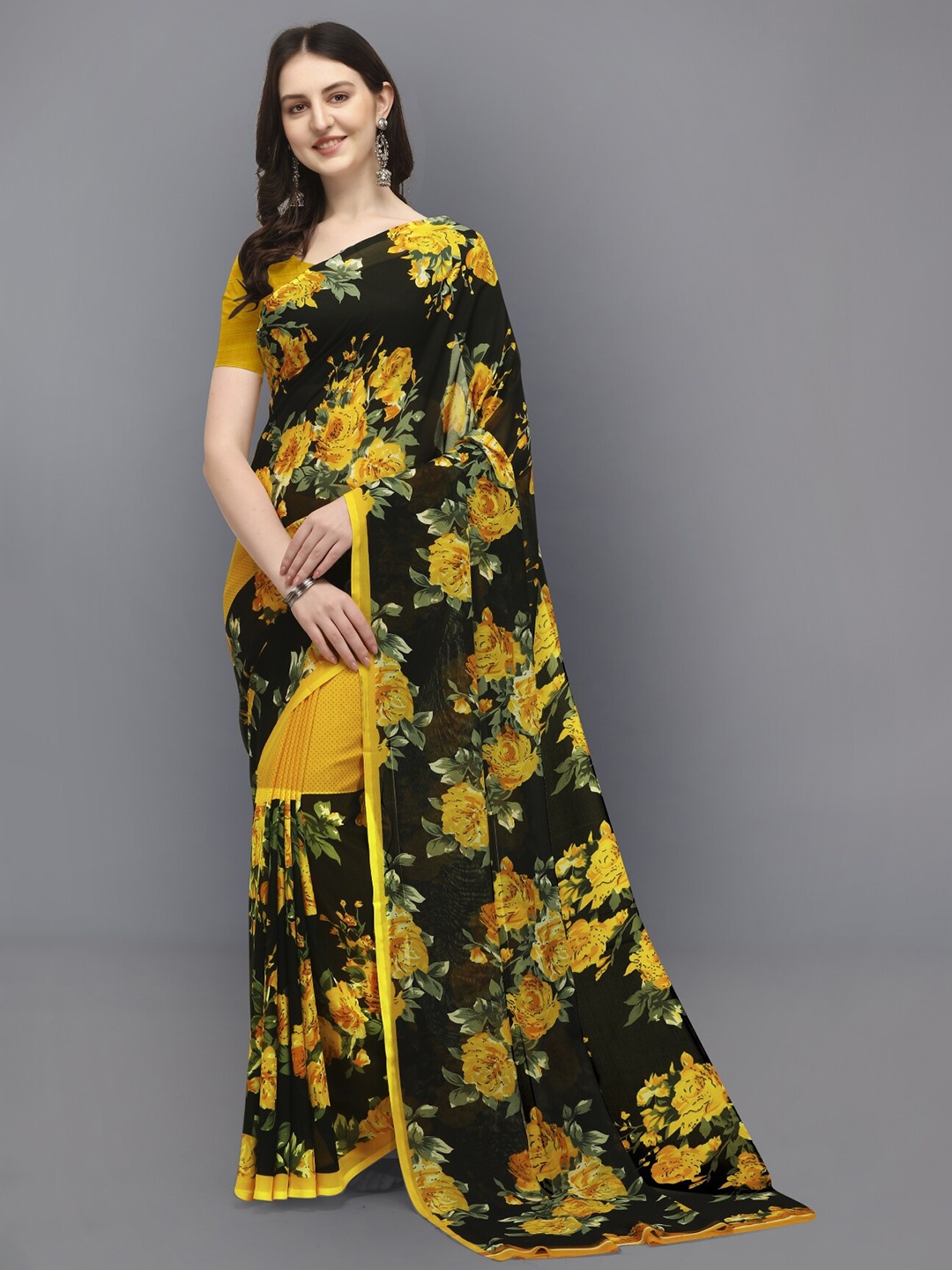 

ANAND SAREES Floral Printed Saree, Black