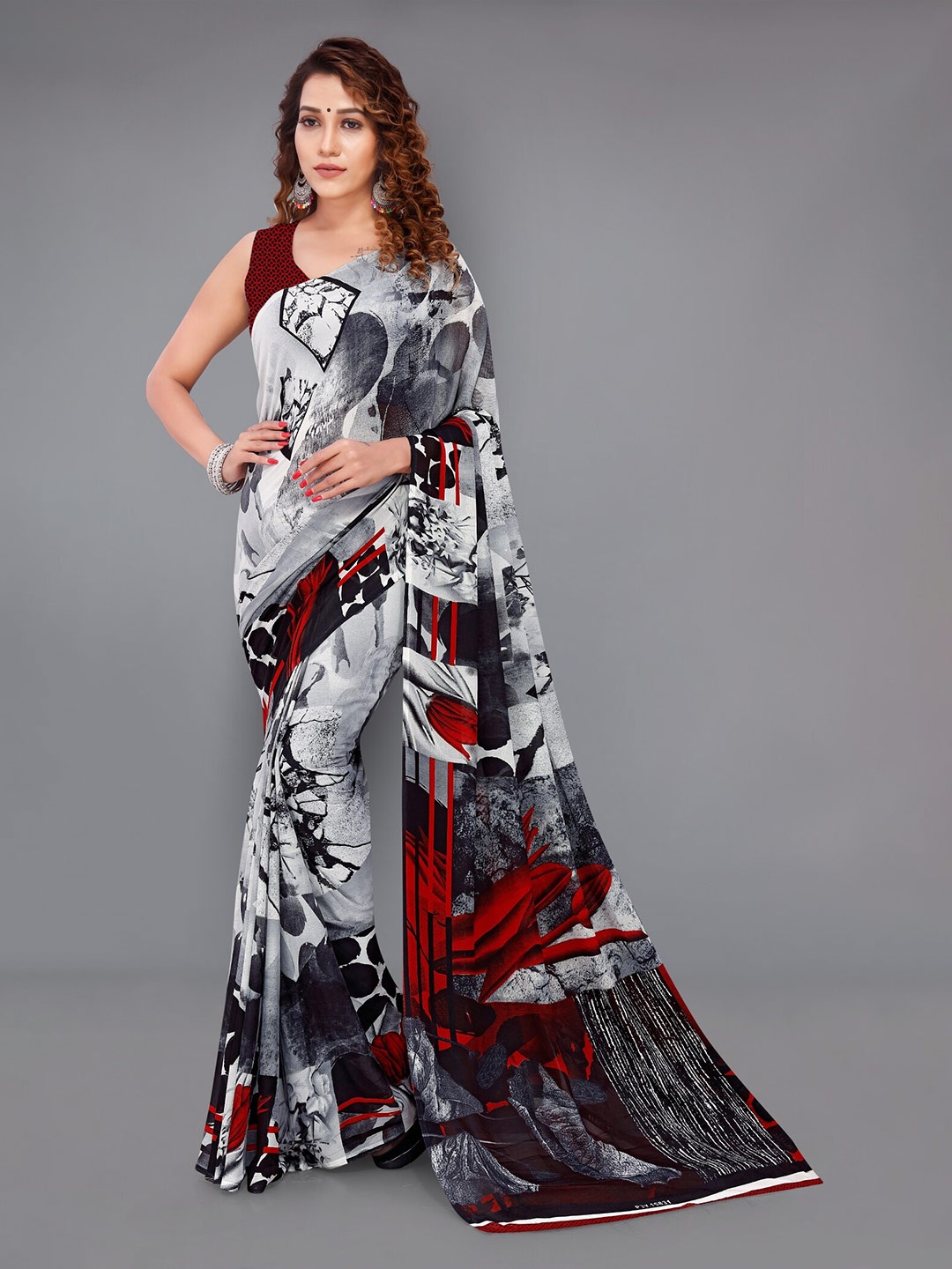 

Moda Rapido Floral Printed Saree, Grey