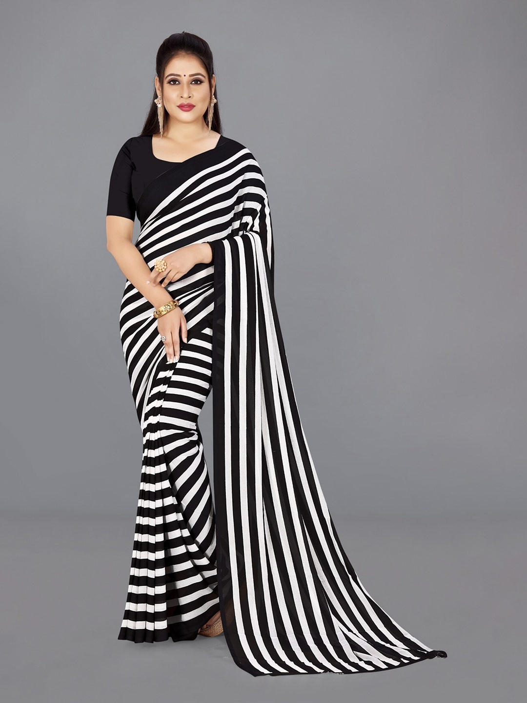 

Moda Rapido Striped Printed Saree, Black