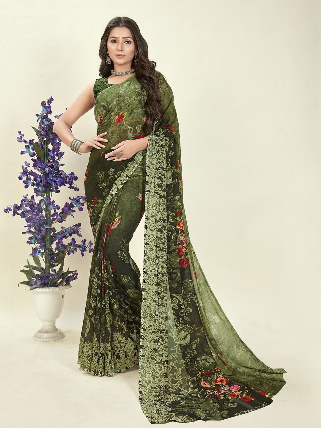 

ANAND SAREES Floral Printed Saree, Green