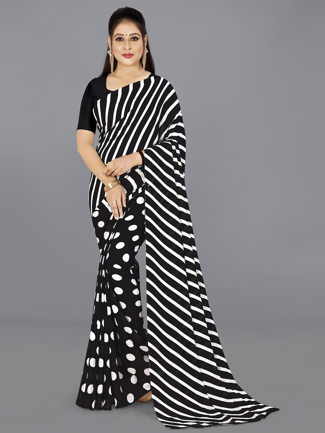 

ANAND SAREES Poly Georgette Saree, Black