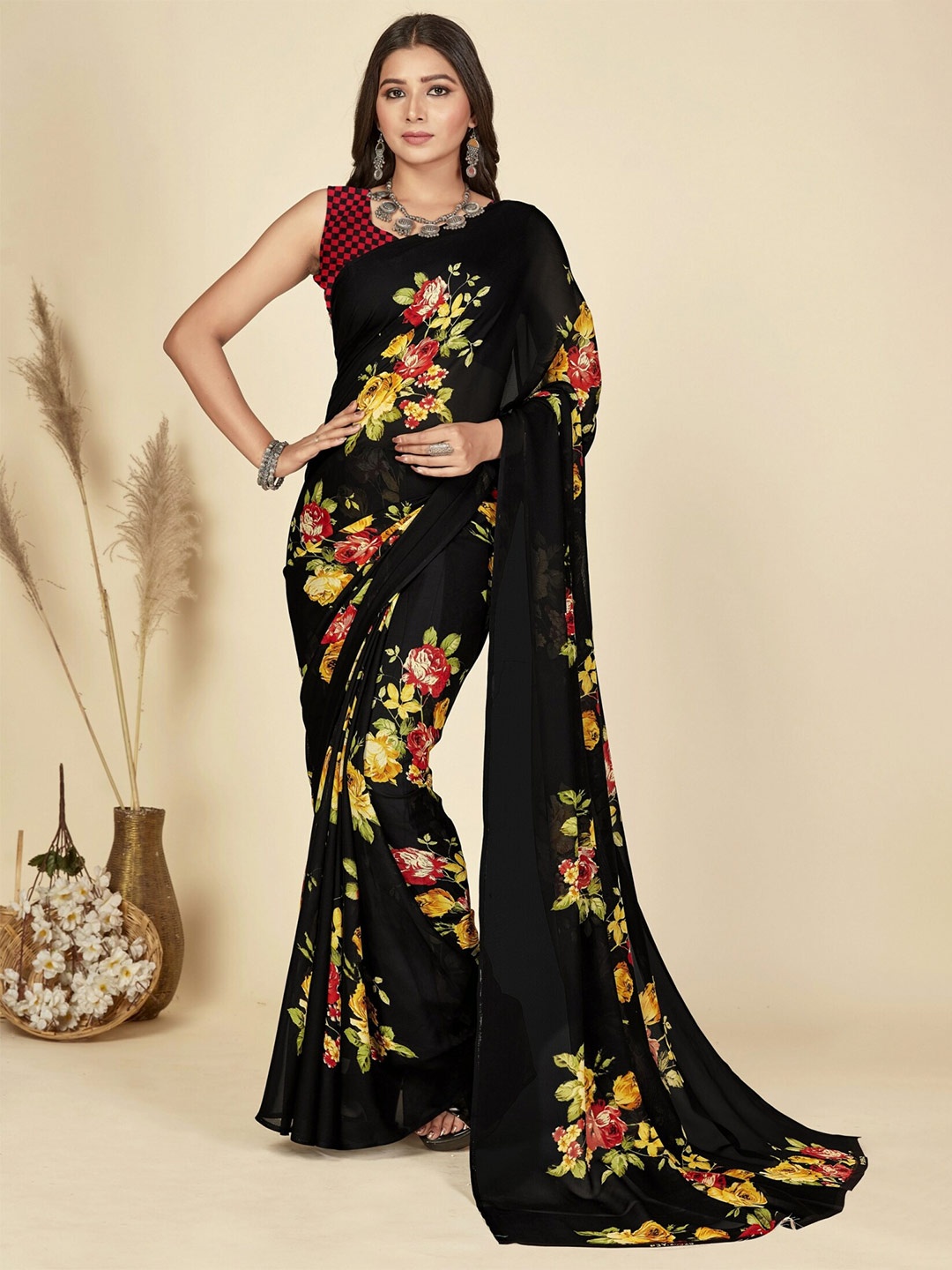

ANAND SAREES Floral Printed Saree, Black