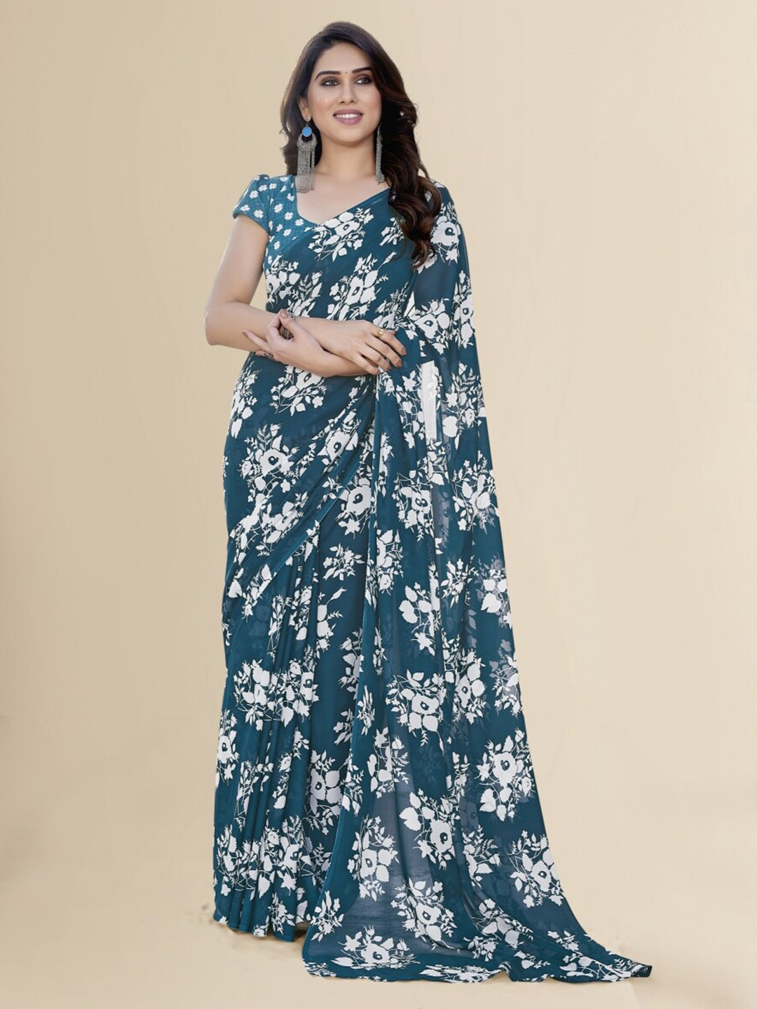 

Moda Rapido Floral Printed Saree, Green