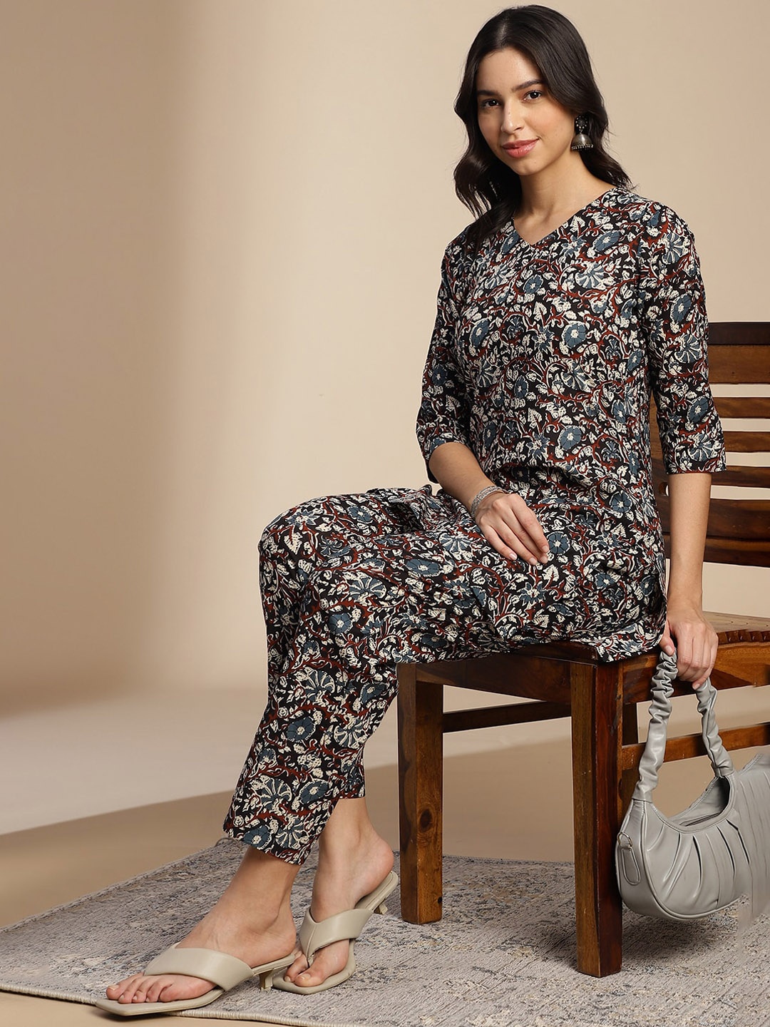 KALINI Floral Printed V-Neck Tunic With Trousers, Black