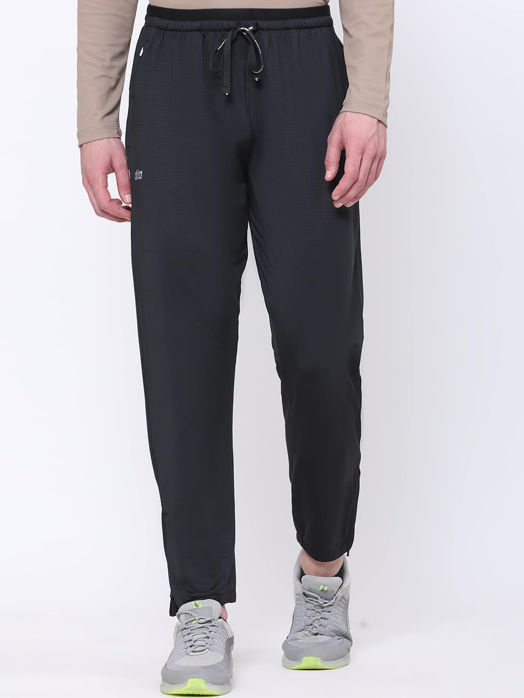 

DIDA Men Dry Fit Comfort Fit Track Pants, Black
