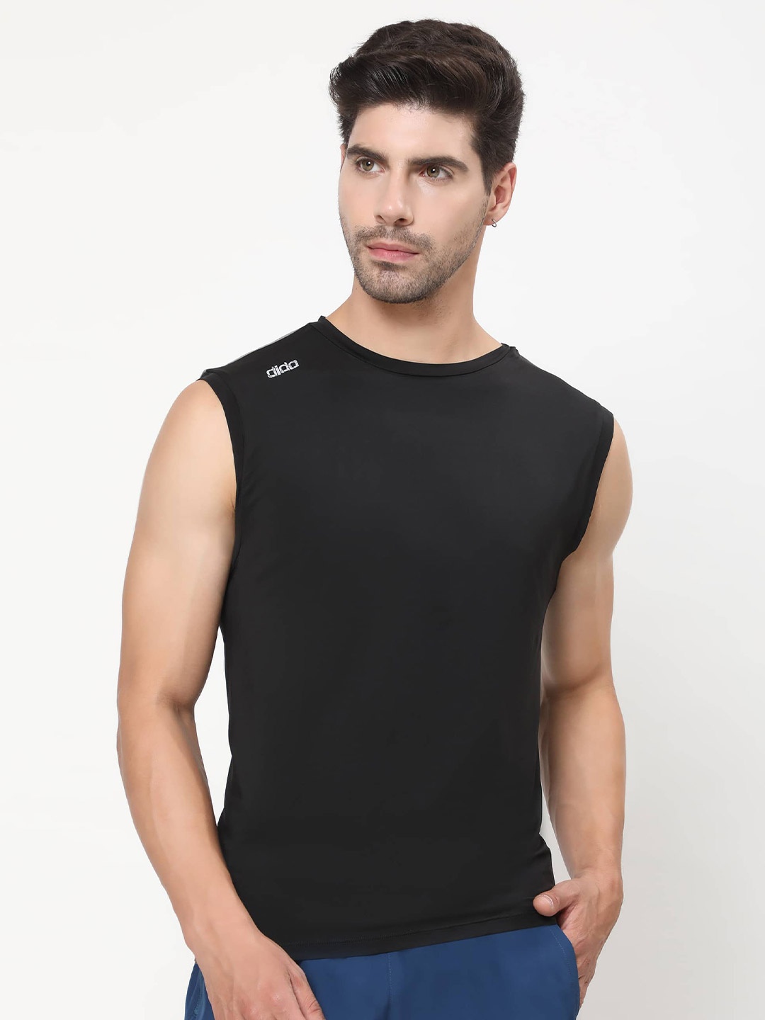 

DIDA Round Neck Sleeveless T-shirt, Black