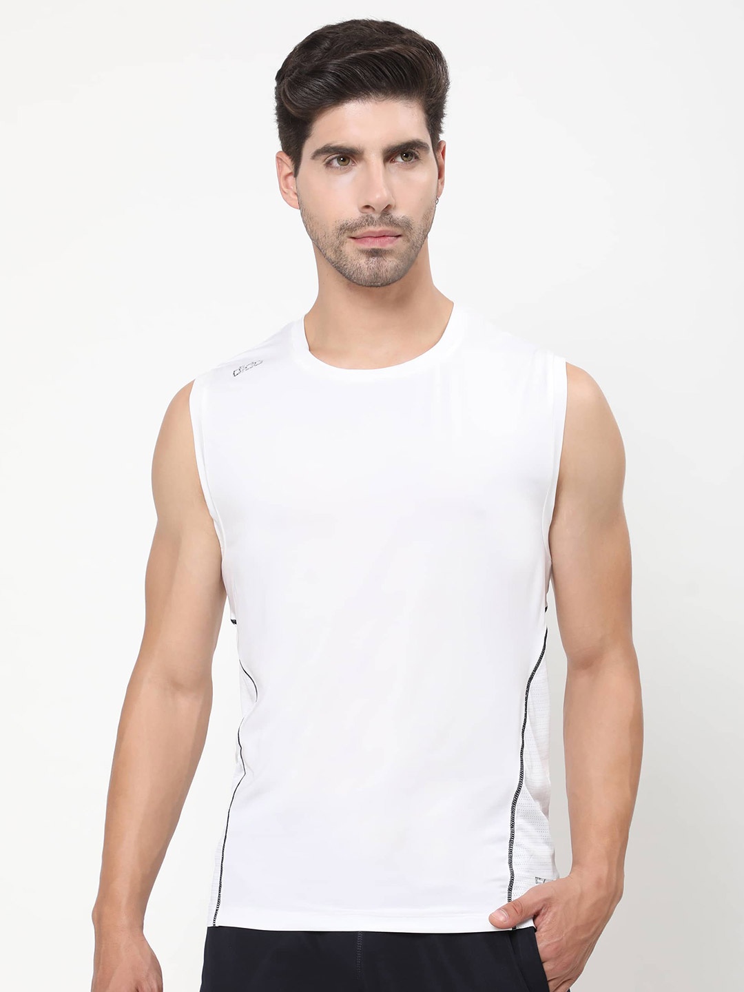 

DIDA Round Neck Sleeveless T-shirt, White