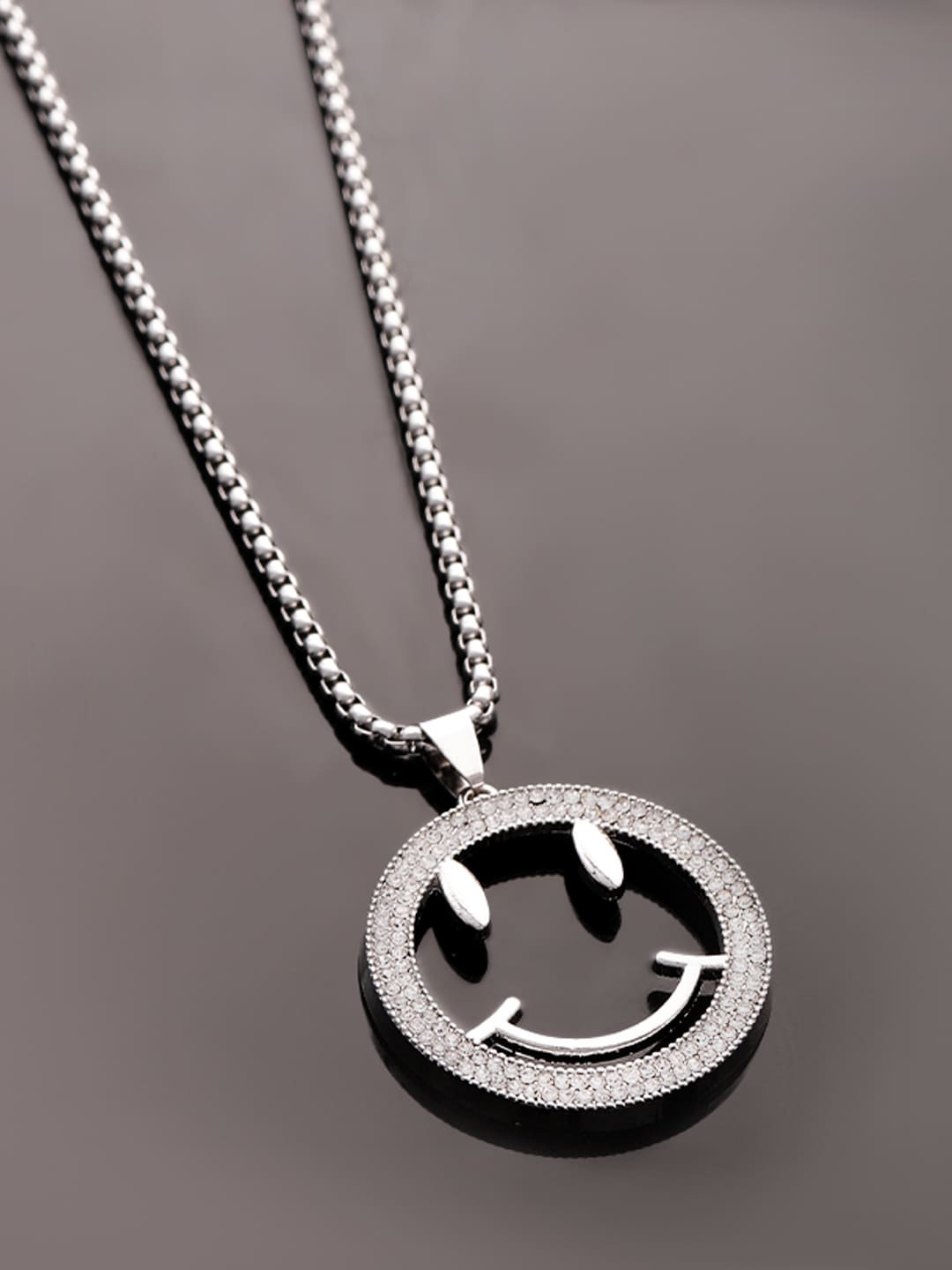 

The Roadster Lifestyle Co. Men Silver-Plated Circular Pendants with Chains