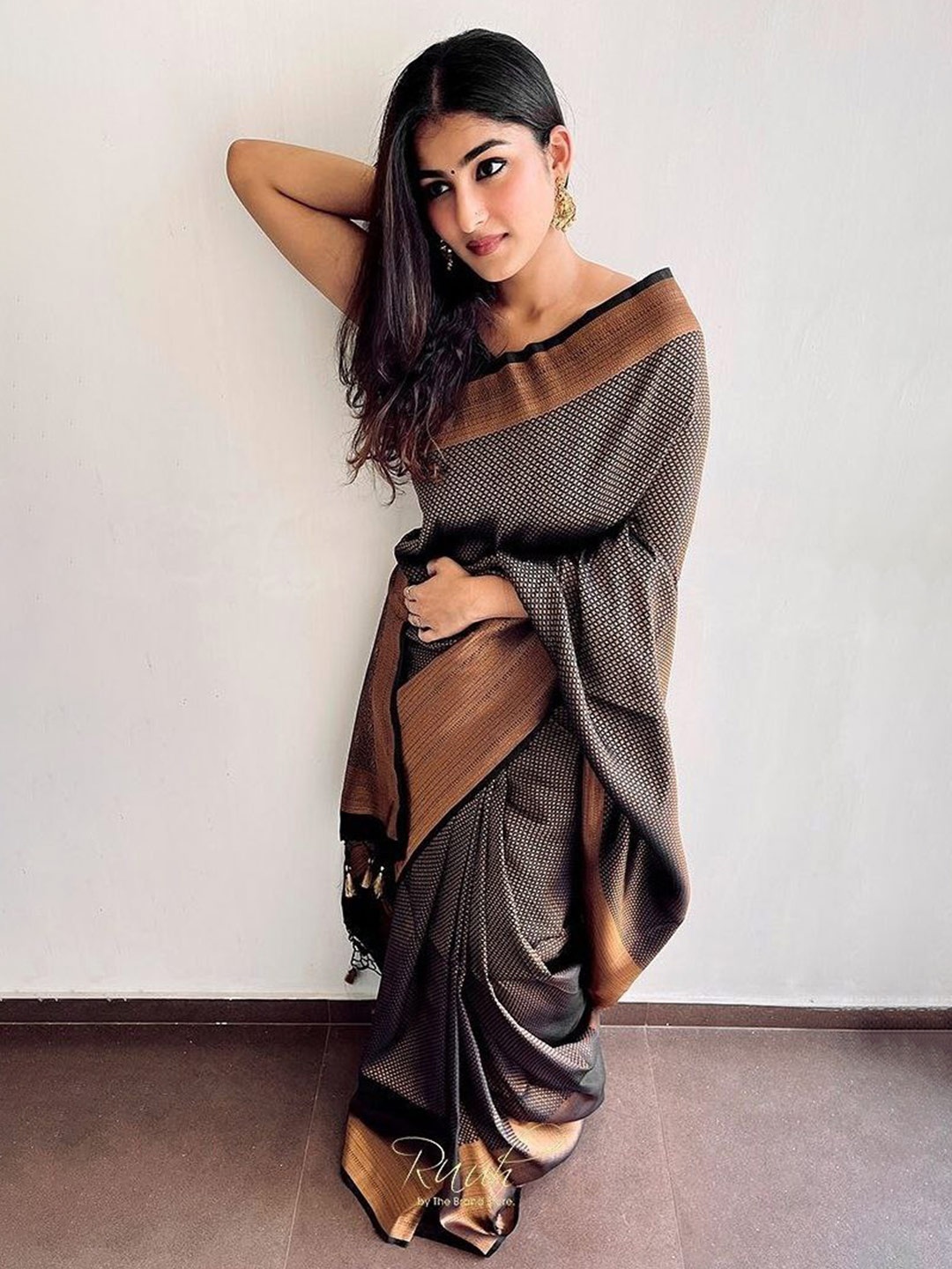 

Areca Designer Woven Design Zari Banarasi Saree, Black