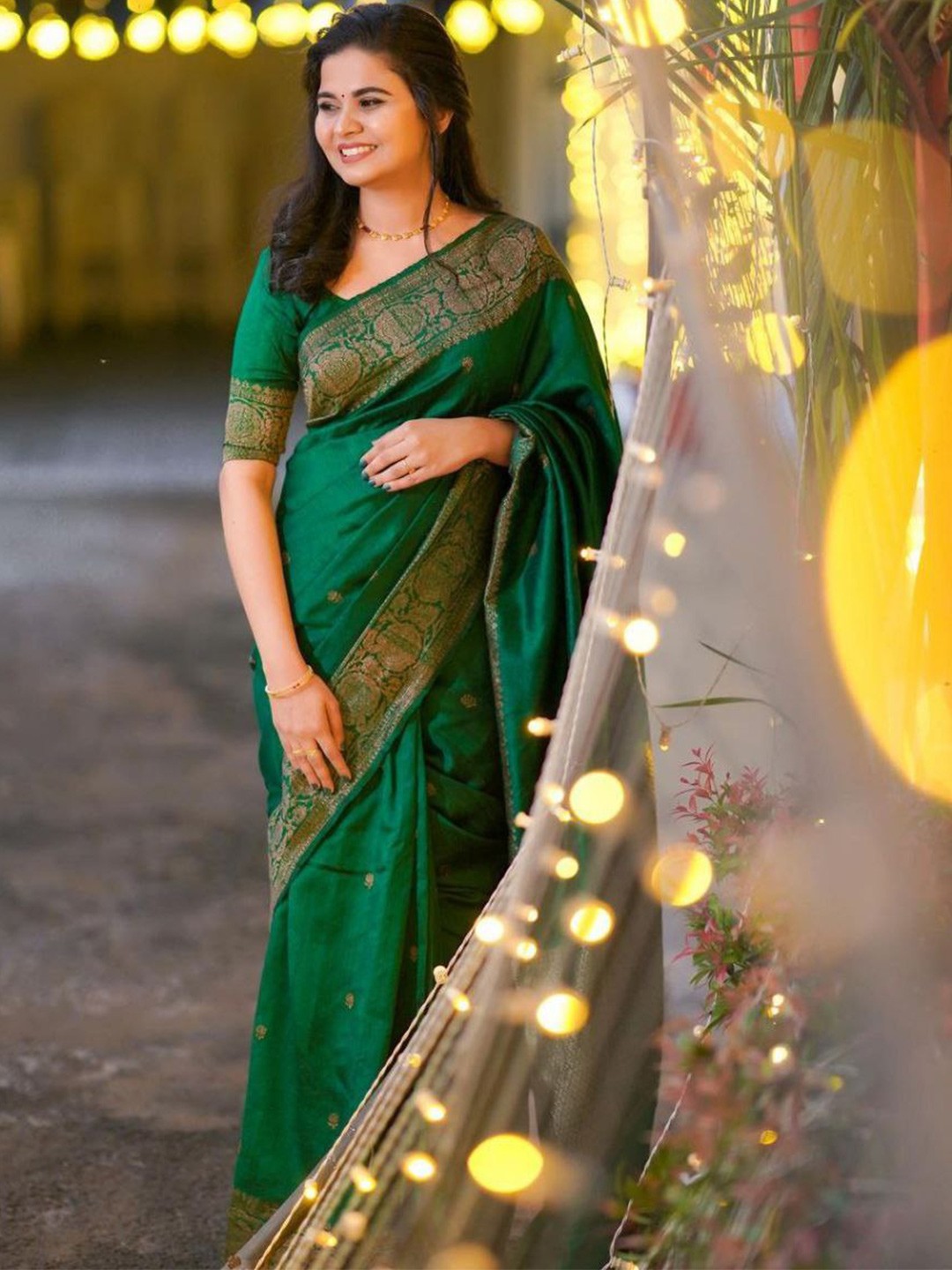 

Areca Designer Ethnic Motifs Zari Banarasi Saree, Green
