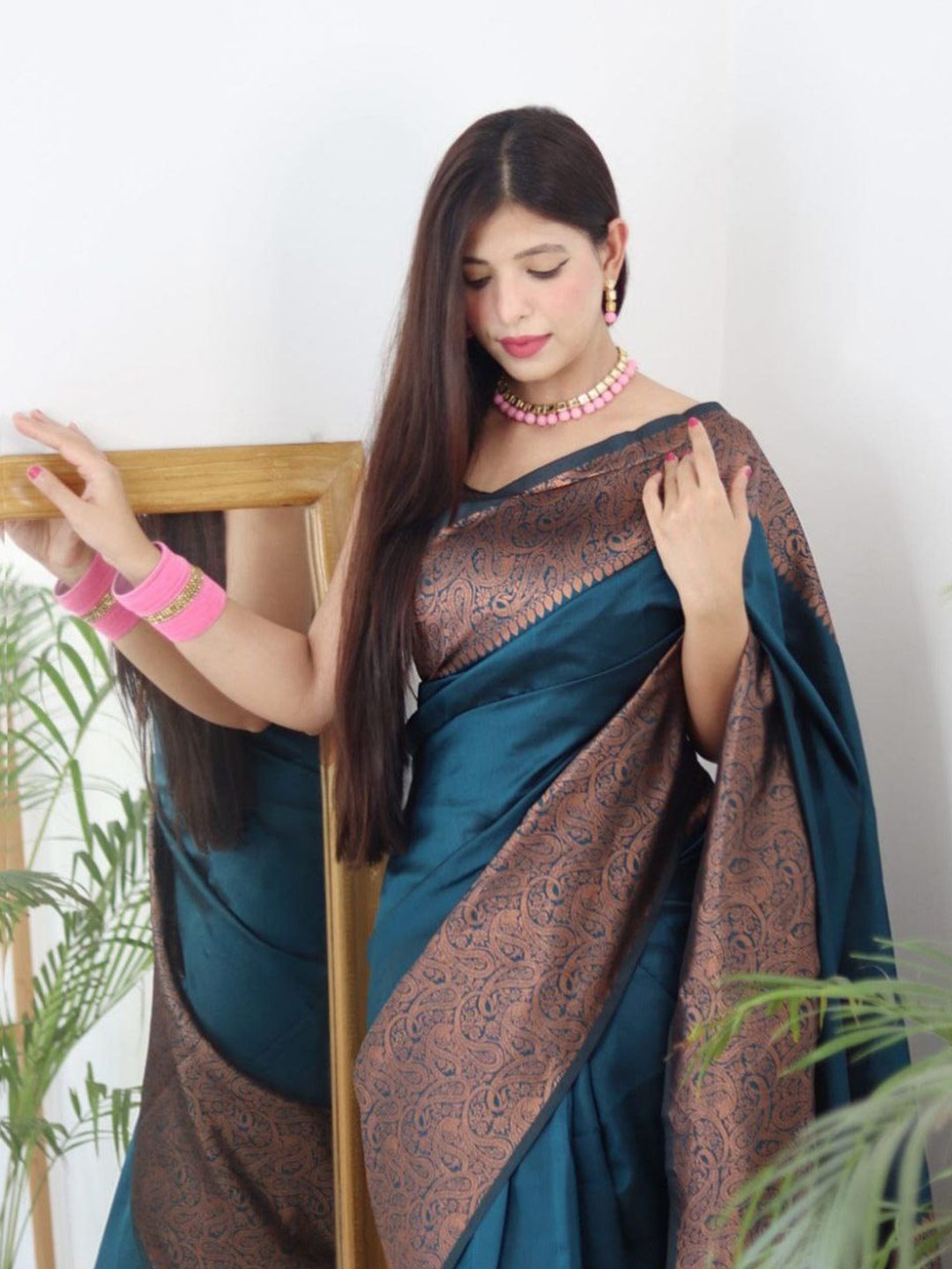 

Areca Designer Woven Design Zari Banarasi Saree, Teal