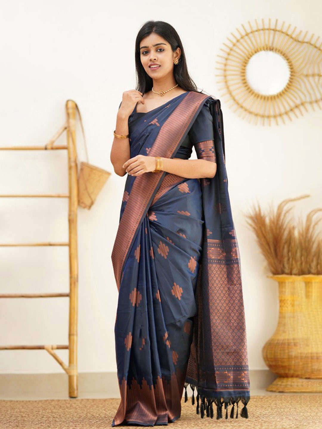 

Areca Designer Ethnic Motifs Woven Design Zari Banarasi Saree, Navy blue
