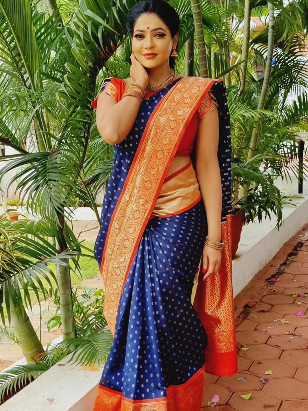 

Areca Designer Ethnic Motifs Zari Banarasi Saree, Blue