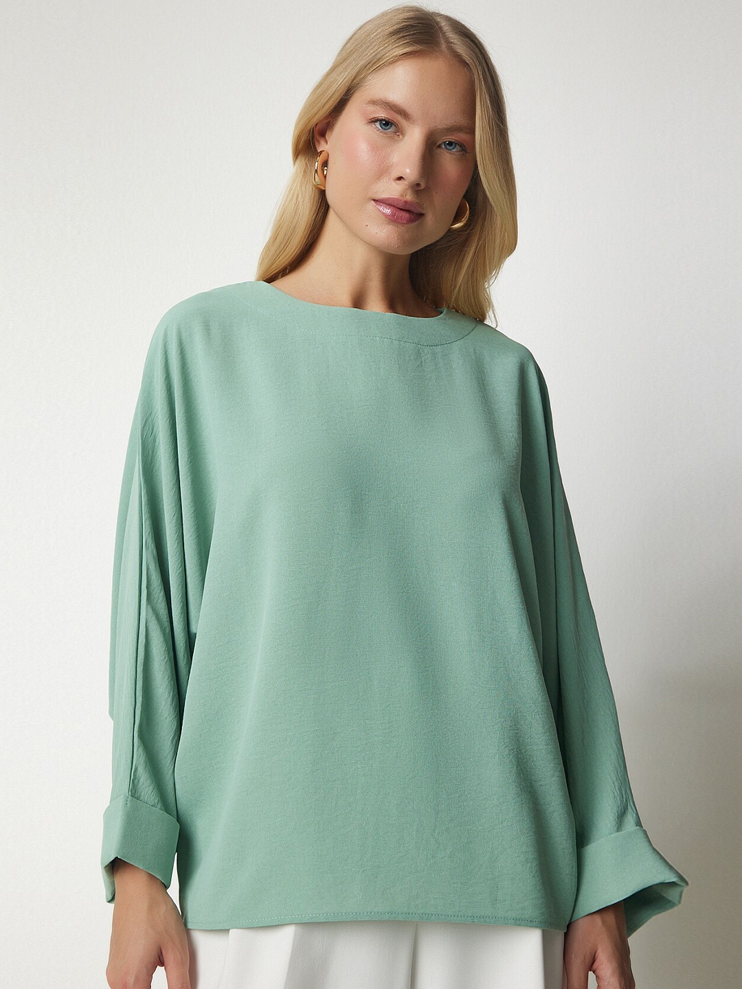 

Happiness istanbul Round Neck Extended Sleeves Top, Green