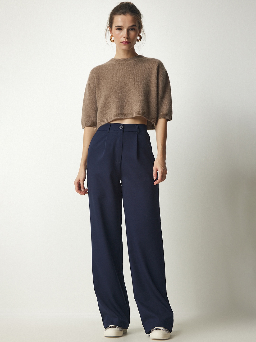 

Happiness istanbul Women Pleated Parallel Trousers, Navy blue