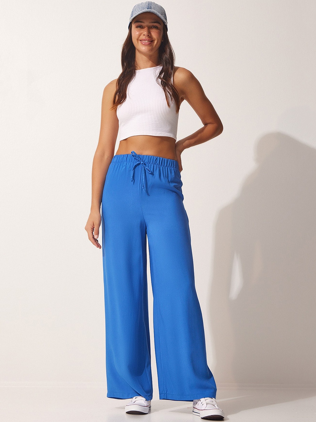 

Happiness istanbul Women Mid-Rise Flat Front Cotton Parallel Trousers, Blue