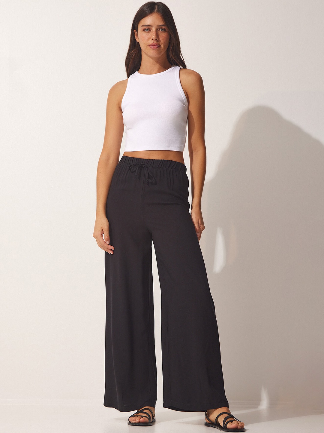 

Happiness istanbul Women Mid-Rise Cotton Parallel Trousers, Black