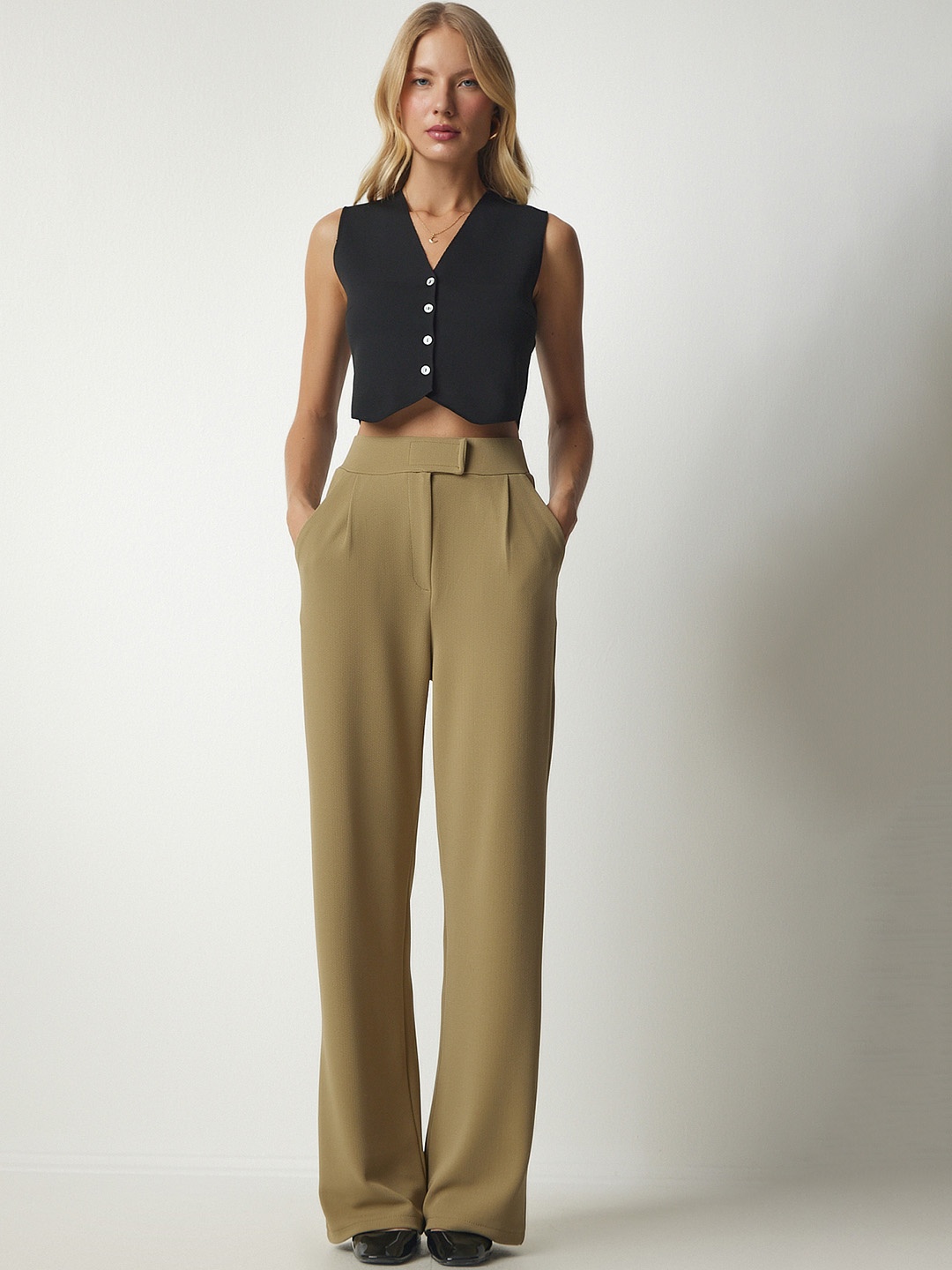 

Happiness istanbul Women High-Rise Parallel Trouser, Khaki