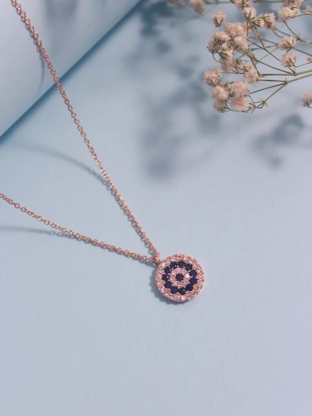 

Zeraki Jewels Stainless Steel Rose Gold Plated Circular Pendant With Chain