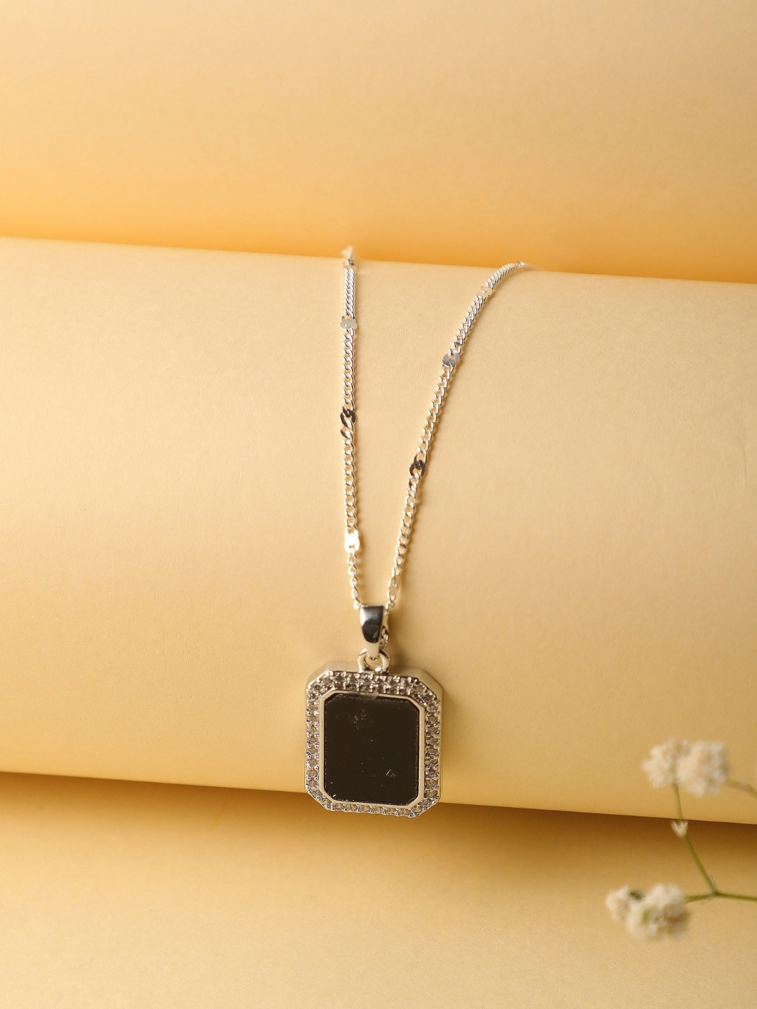 

Zeraki Jewels Stainless Steel Silver Plated Stone Studded Pendant With Chain