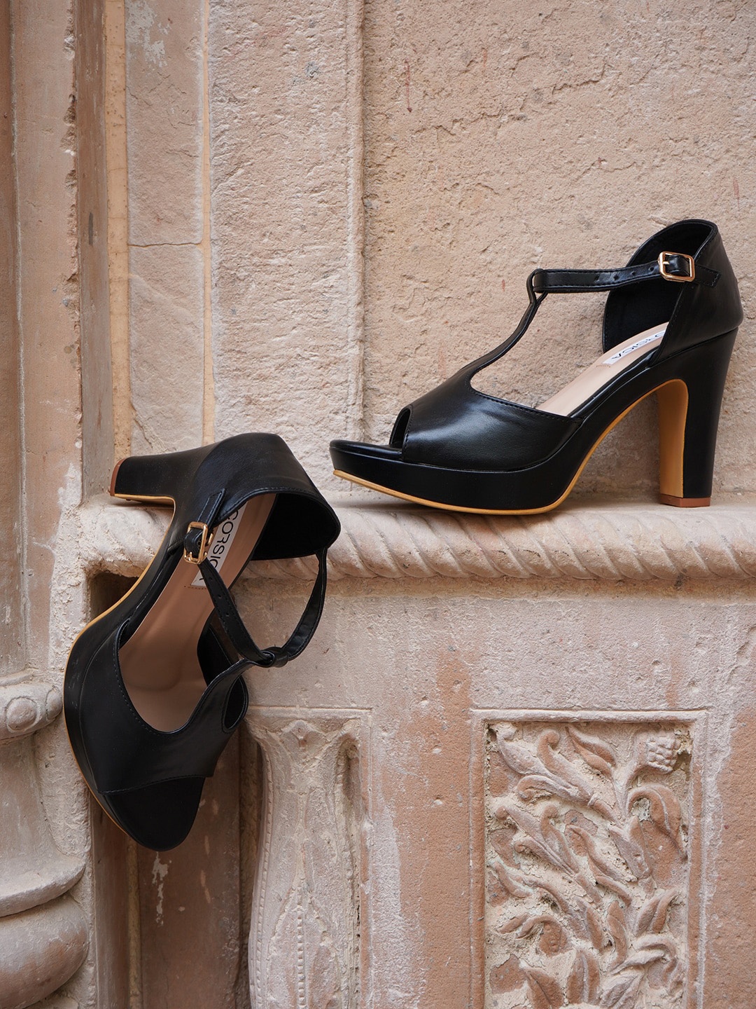 

CORSICA Buckle Detailed Block Heels, Black