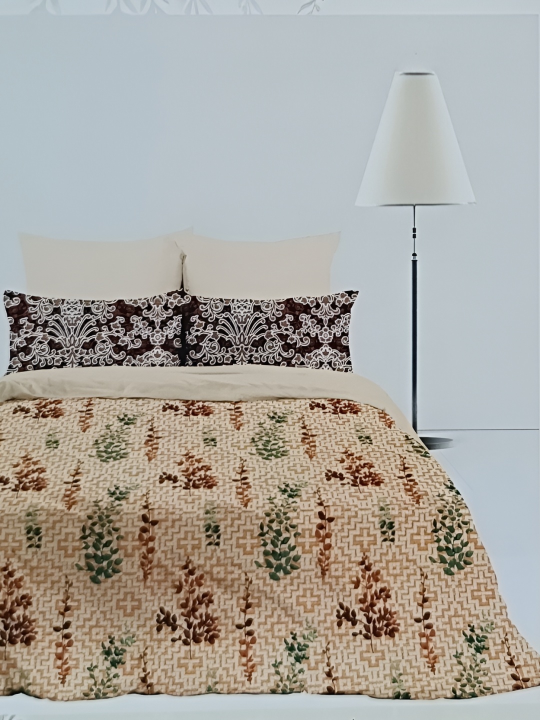 

Signature Green & Brown Floral Cotton180 TC Queen Bedsheet with 2 Pillow Covers